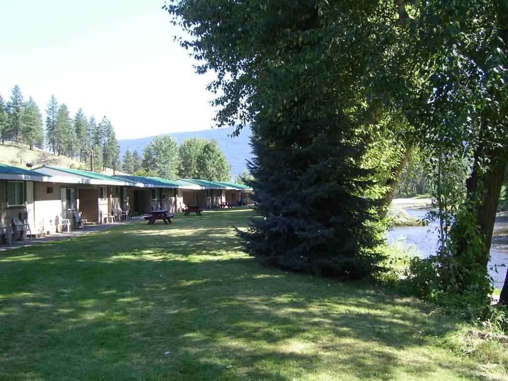 Johnny'S Motel Grand Forks Eksteriør bilde